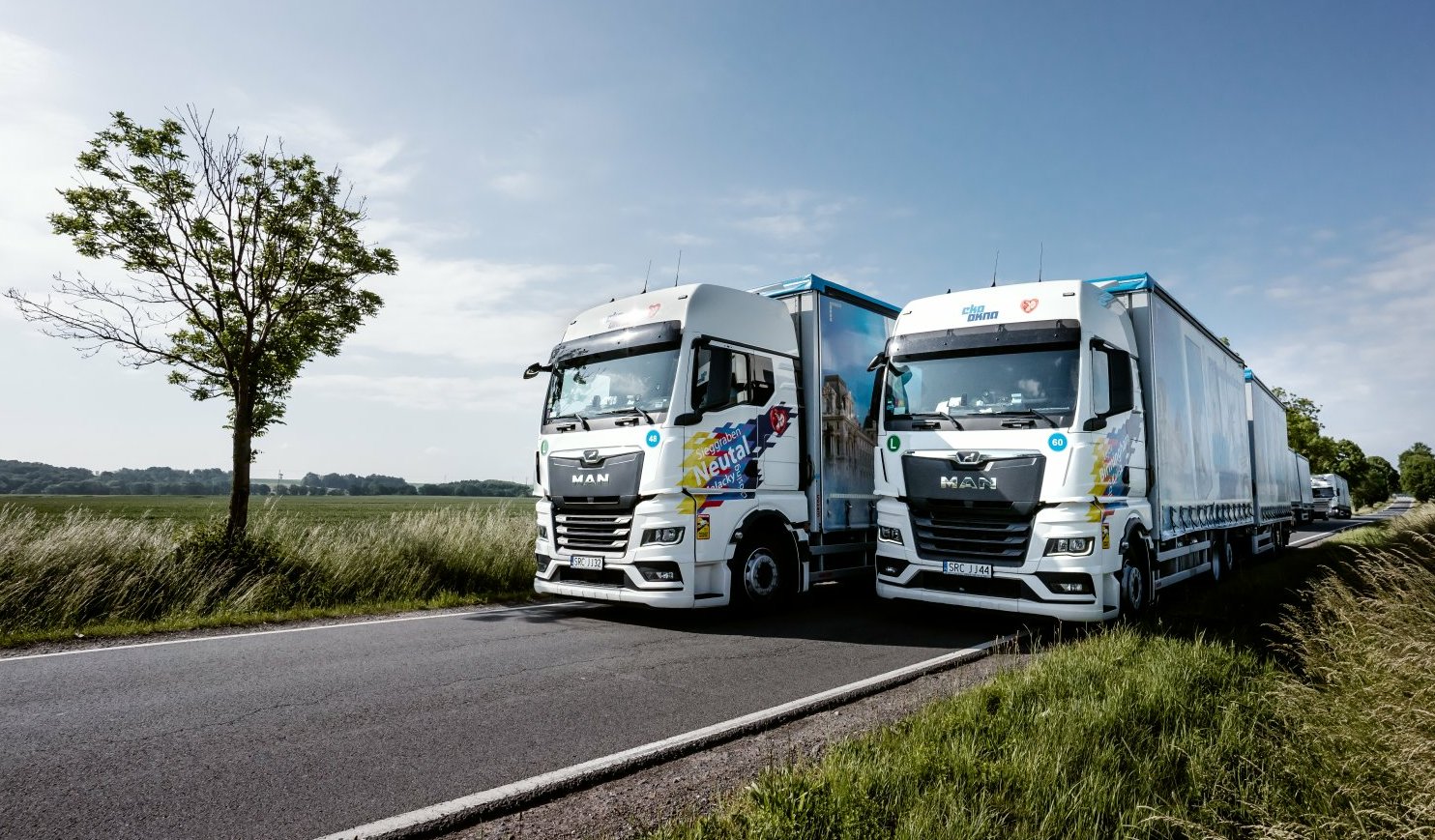 Nous nous développons dans tous les domaines, y compris les transports. En 2021, notre flotte s'enrichira de 100 nouveaux camions.